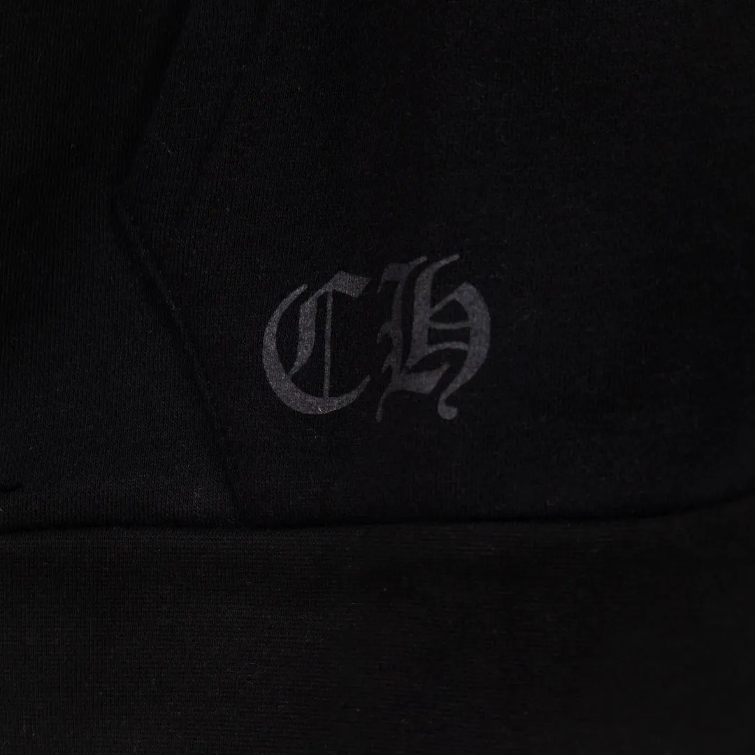 P310 zp version [exclusive supply] Chrome Hearts/Chrome Hearts Tokyo limited horseshoe Sanskrit printed zipper sweatshirt cardigan jacket. High weight, high density and high quality. The wool is soft, delicate and skin-friendly. Soft and silky to the touch. Excellent warmth and skin-friendly properties. Custom-woven and dyed. No color difference in either fabric or workmanship details. Comparing with the ordinary version on the market. Hardware zipper accessories are all customized. Full of details. Color: Black Size: S M L XL No.: FW10945